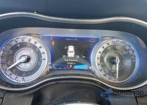2019 Chrysler 300 Limited z USA, uszkodzony, nr VIN 2C3CCAEG1KH585688